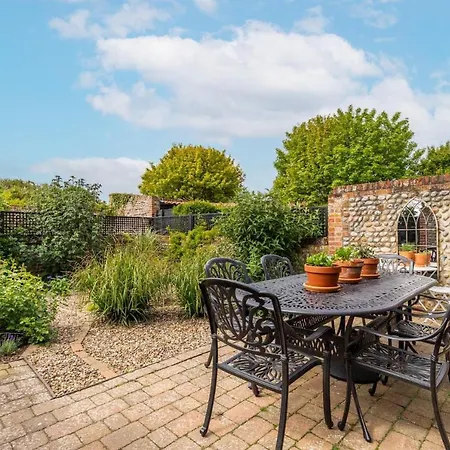 Host & Stay - Nicholson Cottage Happisburgh Exterior photo